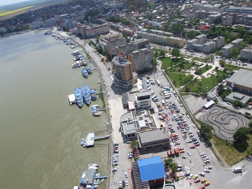 Hotel Esplanada Tulcea Exterior photo