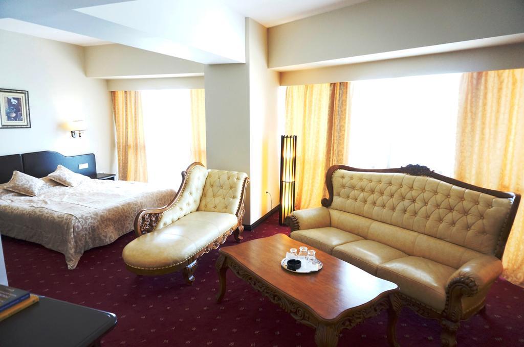 Hotel Esplanada Tulcea Exterior photo